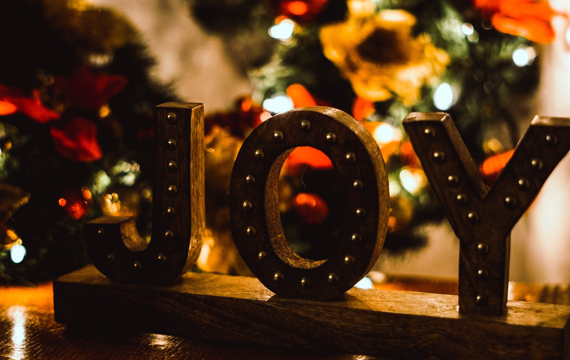 pierre chakra sacré lettres joie