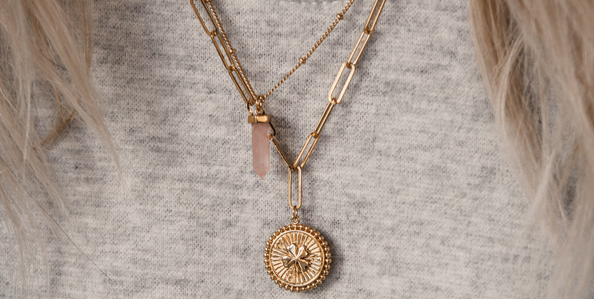 quelle pierre pour attirer l amour ? quartz rose, aventurine, pierre de lune, voici nos 7 preferees