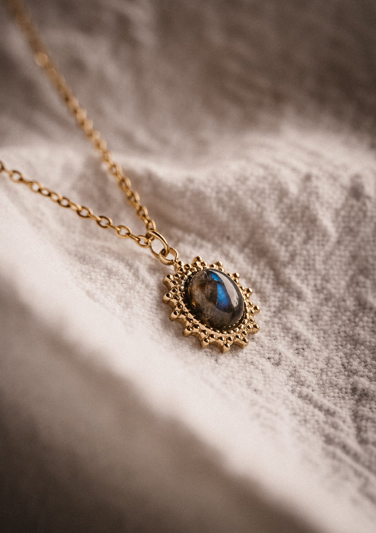 Collier Labradorite - Éclat Solaire