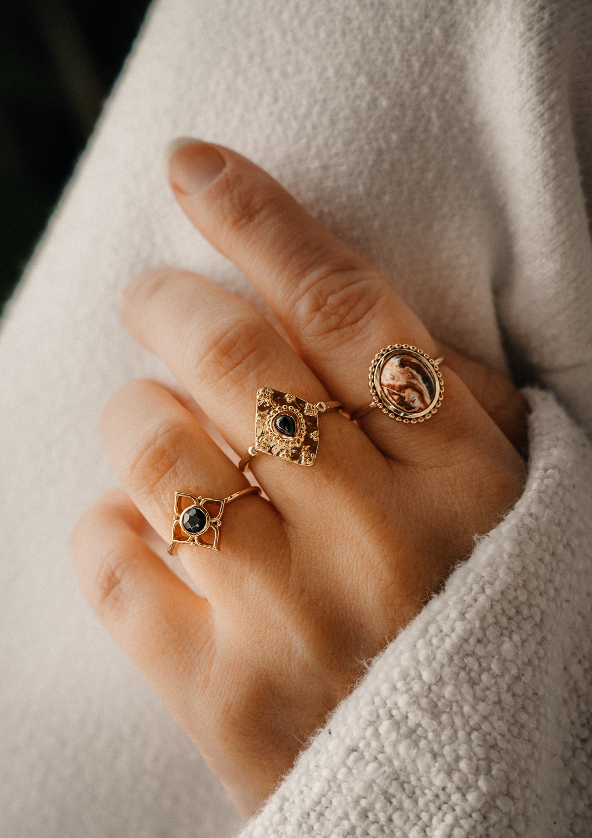 Bague Onyx Noir - Chakra Racine