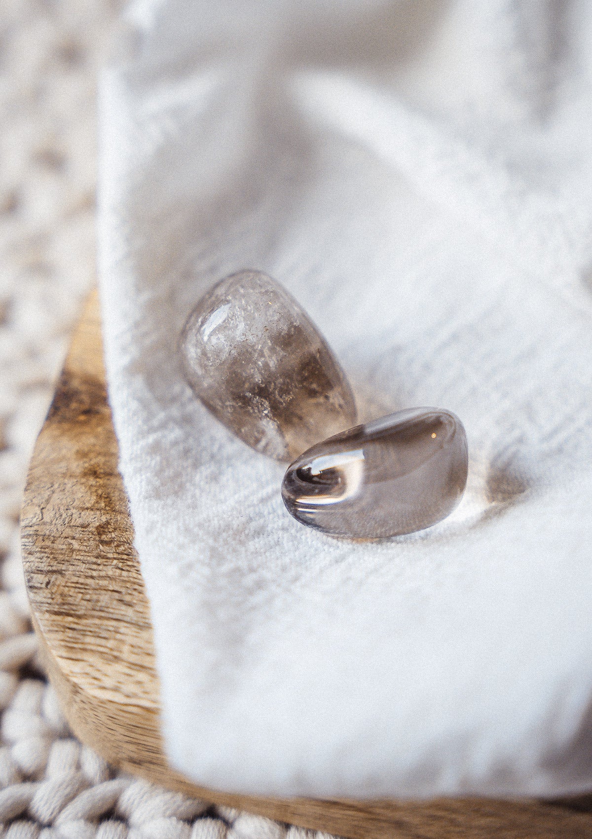 Quartz Fumé - Cristal d’Ancrage et de Clarté