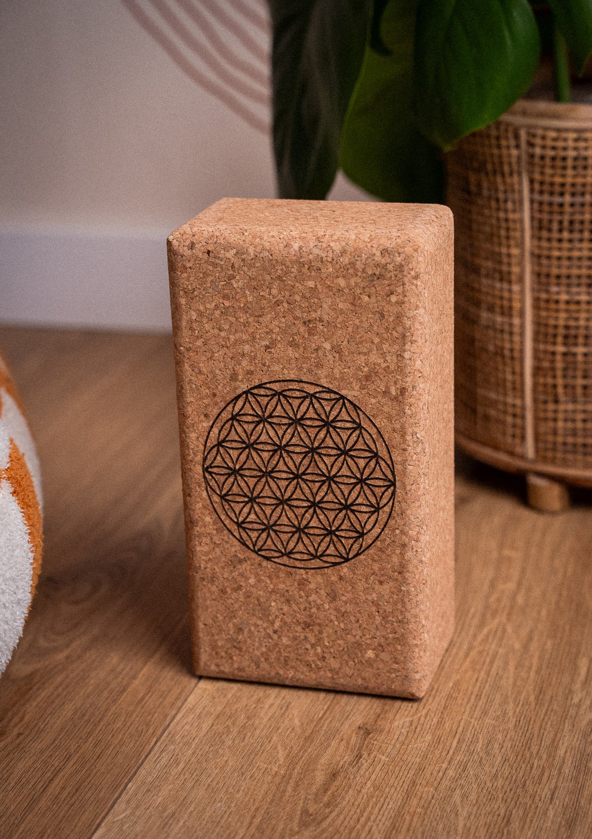 Bloc de yoga en liège avec impression Fleur de Vie.