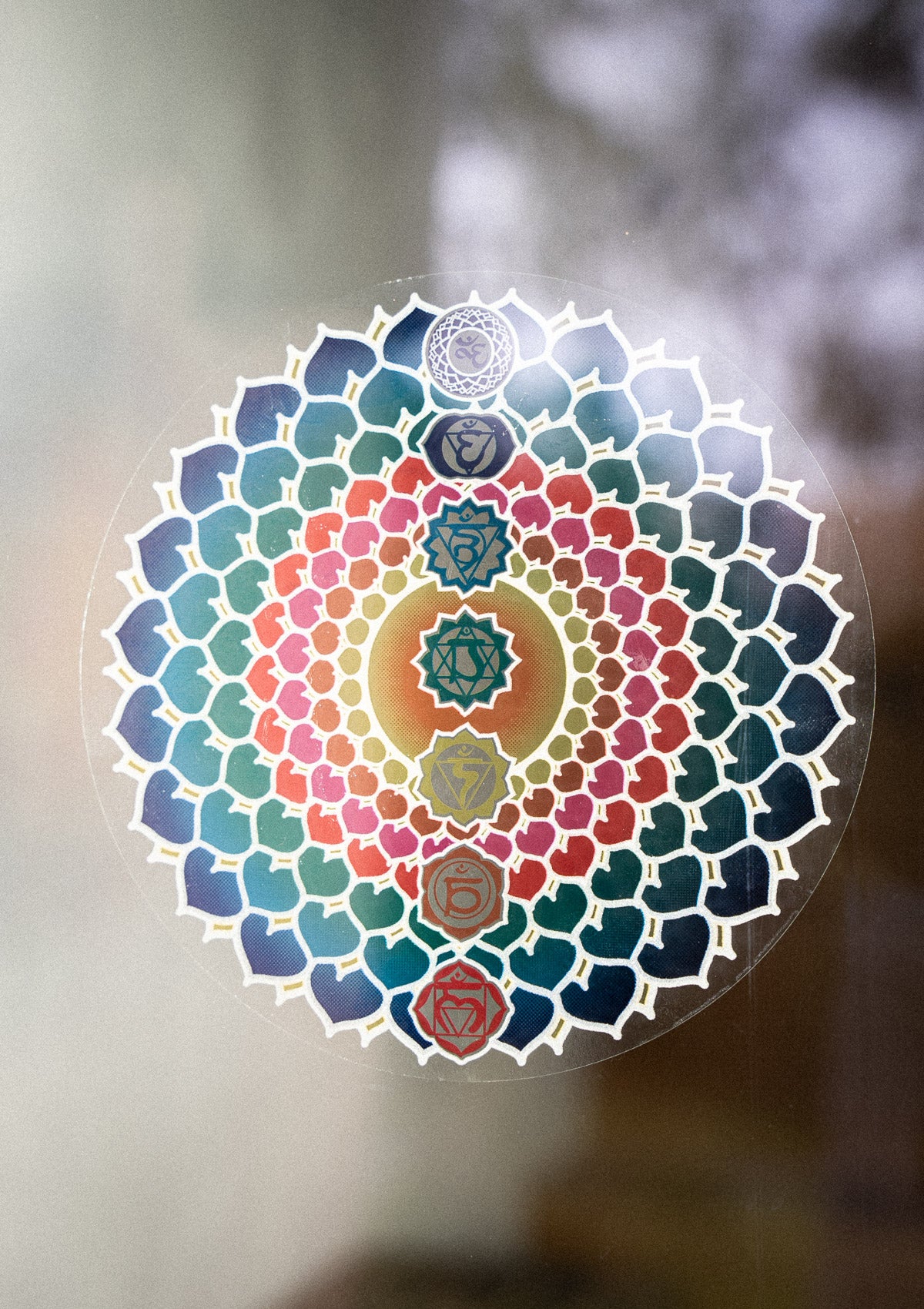 Autocollant coloré et translucide chakra
