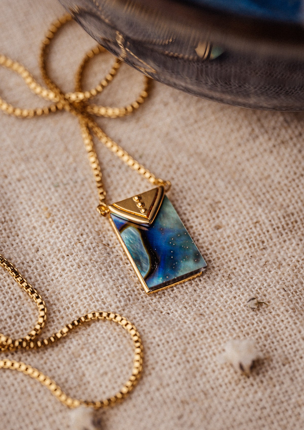 Collier long Abalone – Miroir des Abysses