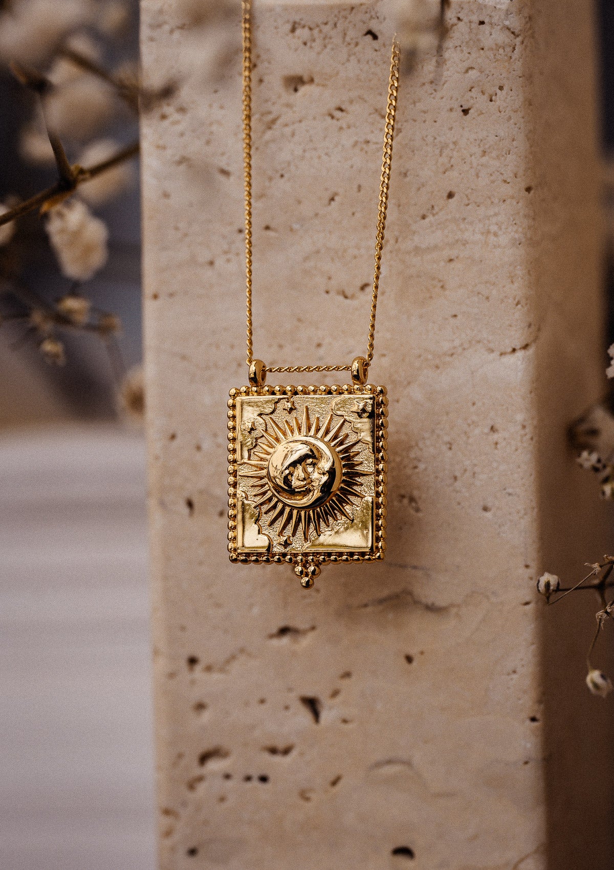 Collier Soleil et Lune – Étreinte Céleste