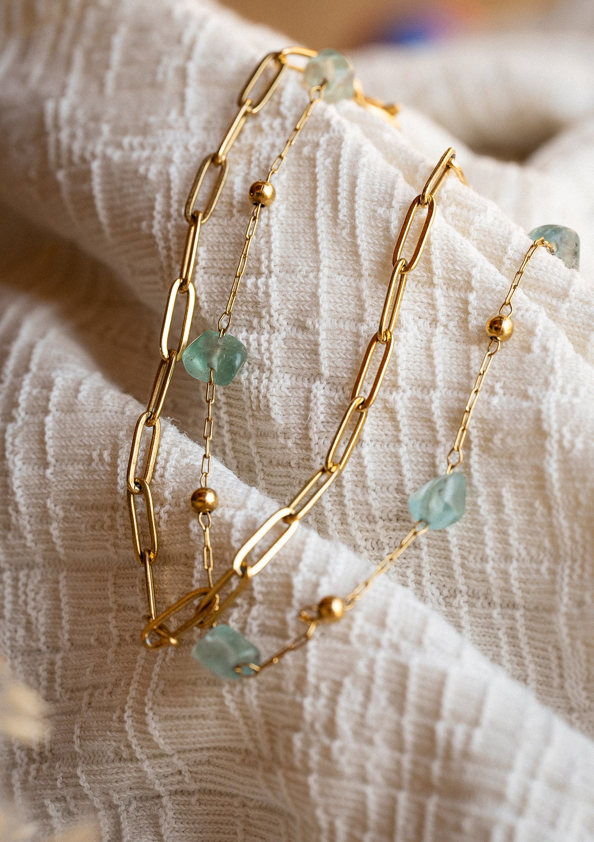 Bracelet de cheville apatite bleue Namaka — pierre semi-précieuse pour l'expression de soi, bestseller éthique