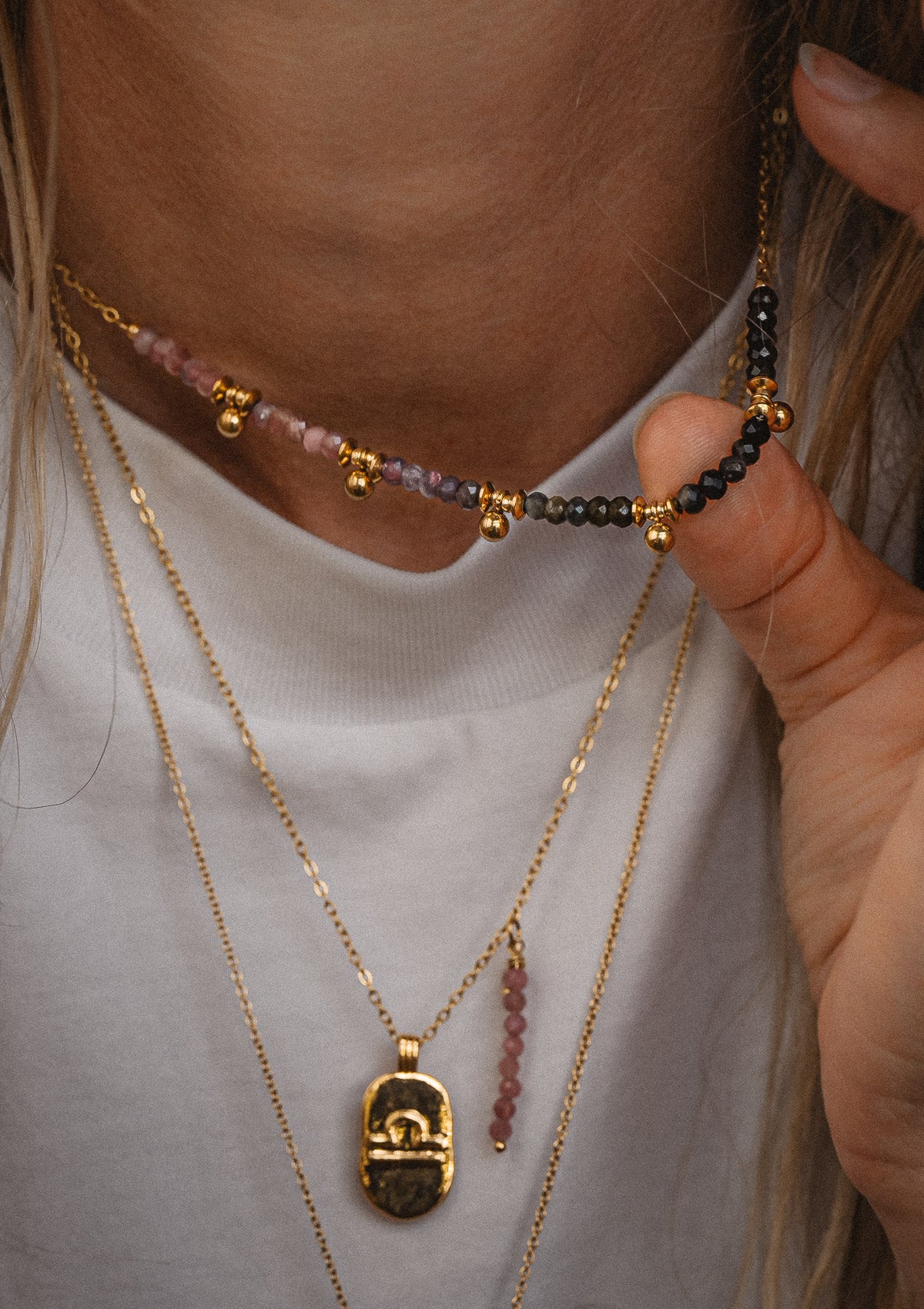 Détail collier Melon d'Eau — tourmaline naturelle bicolore, intention amour de soi et joie, bijou éthique en or recyclé