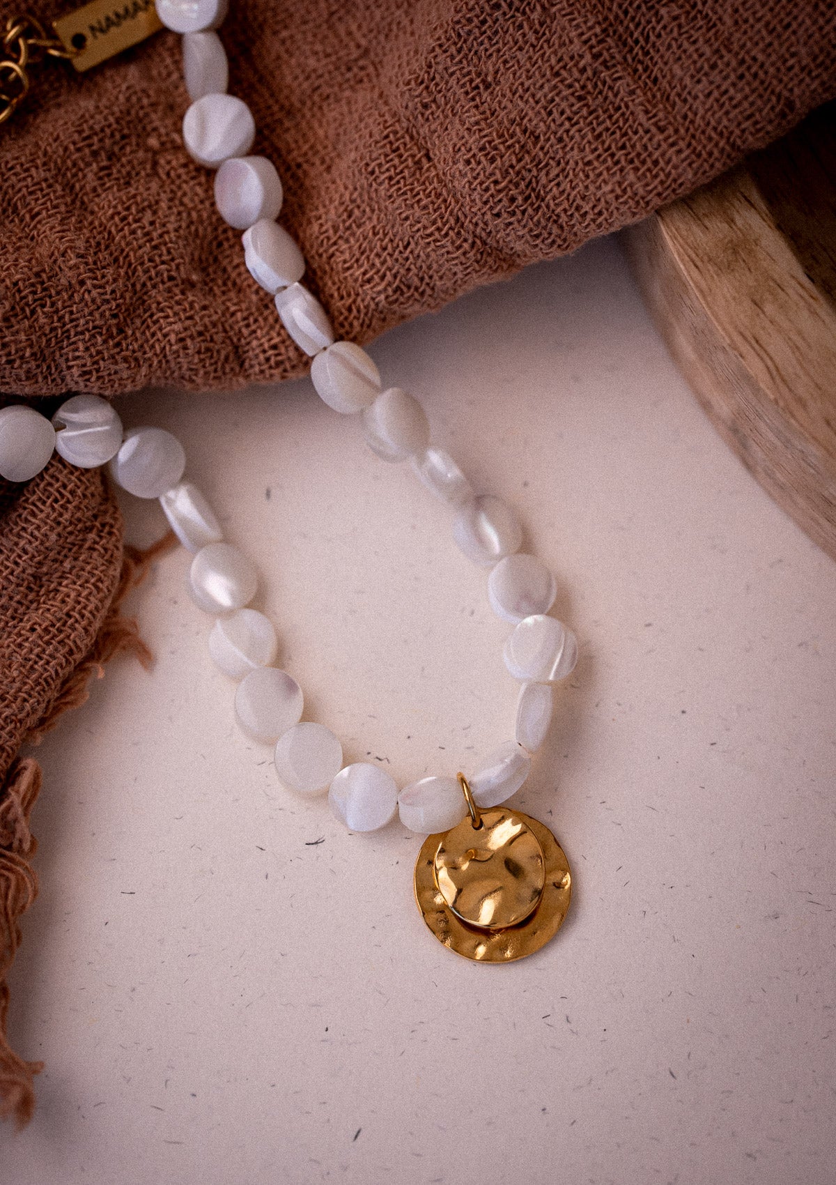 Collier Nacre – Éclat Intime