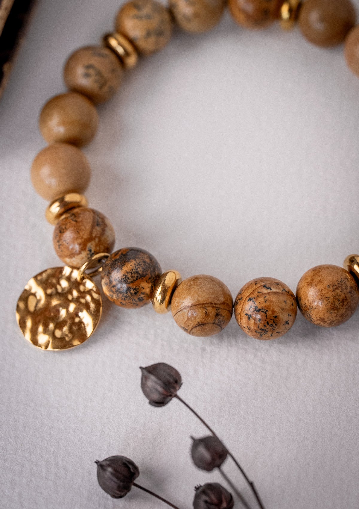 Bracelet élastique avec pierres naturelles
Jaspe Paysagé d’Afrique du Sud