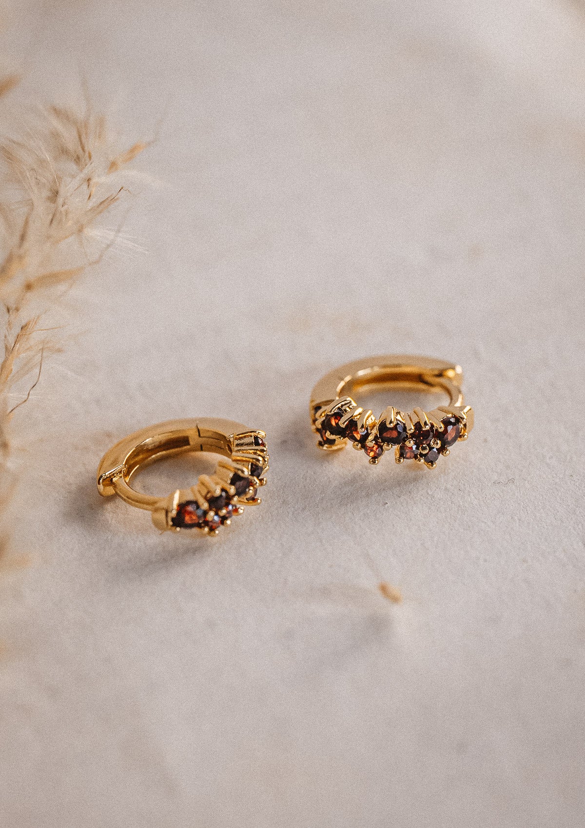 Créole pavée de Grenats facettés 