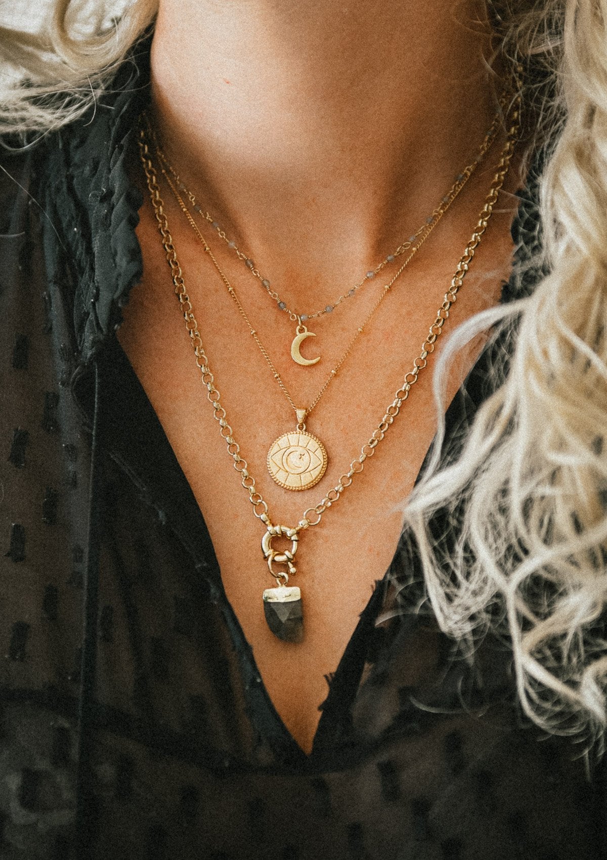 Collier Lune Labradorite – Féminin Sacré