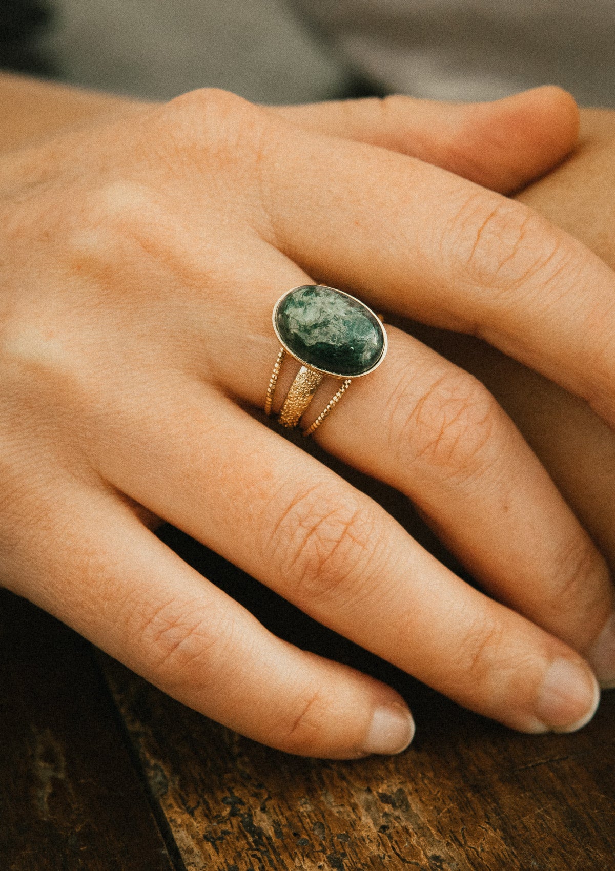 Bague Agate Mousse dorée à l'or fin - Abondance Terrestre